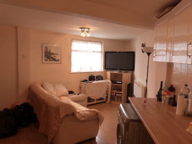 Dawley Road  Hayes, UB3 1EB
