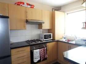 2 Bedroom End of Ter...