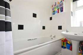 3 Bedroom Semi-Detac...