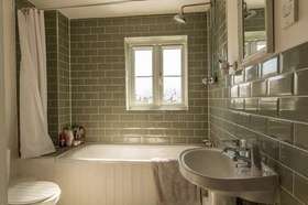3 Bedroom Semi-Detac...