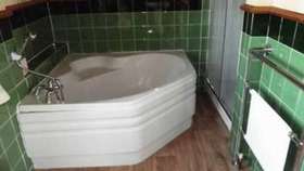 5 Bedroom Semi-Detac...