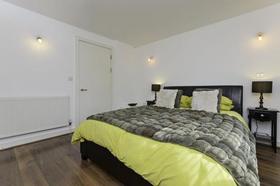 1 Bedroom Apartment