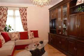 4 Bedroom Semi-Detac...