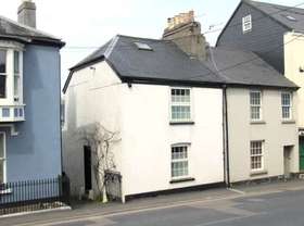 2 Bedroom End of Ter...
