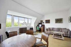 2 Bedroom Flat
