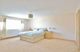 4 Bedroom Semi-Detac...