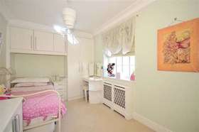 6 Bedroom Detached