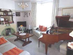 4 Bedroom End of Ter...
