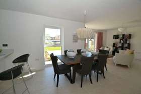 5&nbsp;Bedroom&nbsp;Detached