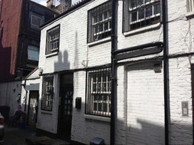 2 Bedroom Maisonette