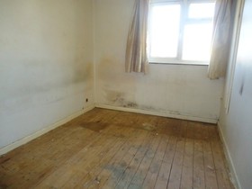 5 Bedroom Semi-Detac...