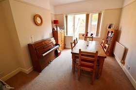 4&nbsp;Bedroom&nbsp;Semi-Detac...