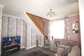 1 Bedroom End of Ter...