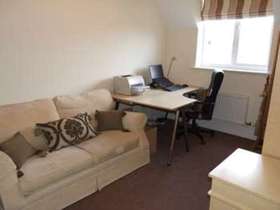 3 Bedroom Semi-Detac...