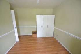 2 Bedroom Ground Fla...