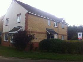 2 Bedroom End of Ter...