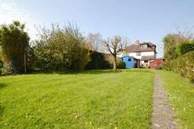 5 Bedroom Semi-Detac...