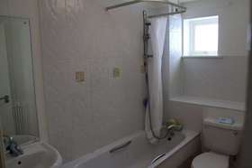 2 Bedroom Ground Fla...