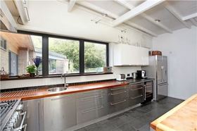 6 Bedroom Detached