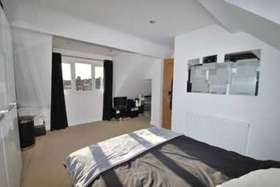 4&nbsp;Bedroom&nbsp;Semi-Detac...