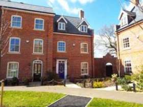 3 Bedroom End of Ter...