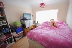 3 Bedroom Semi-Detac...