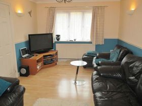 4 Bedroom Semi-Detac...