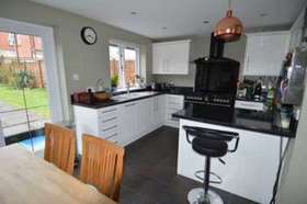 3 Bedroom Semi-Detac...