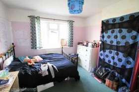 4&nbsp;Bedroom&nbsp;Semi-Detac...