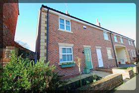 2 Bedroom End of Ter...
