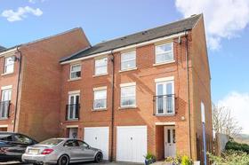4 Bedroom Semi-Detac...