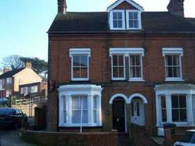 2 Bedroom Maisonette