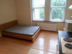 Emanuel Avenue Acton London, W...