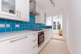 2 Bedroom Ground Fla...