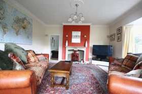 5 Bedroom Semi-Detac...