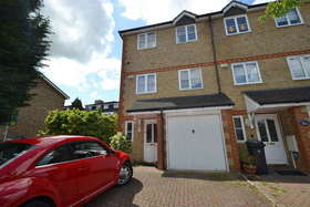 5&nbsp;Bedroom&nbsp;Town House