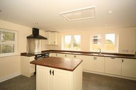 5 Bedroom Detached