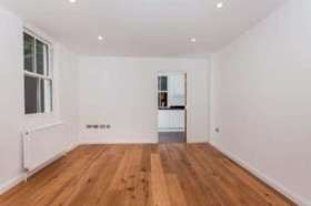 2 Bedroom End of Ter...