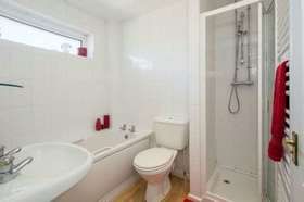 4&nbsp;Bedroom&nbsp;Detached