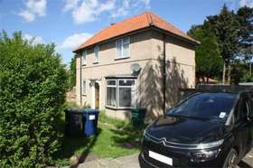 3 Bedroom End of Ter...