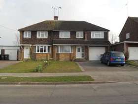 4 bedroom Semi-Detached to rent