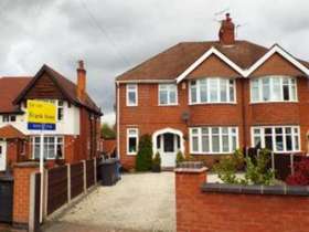 4 Bedroom Semi-Detac...