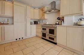 6 Bedroom Detached