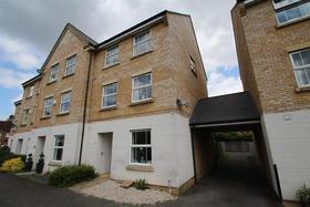 3&nbsp;Bedroom&nbsp;End of Ter...