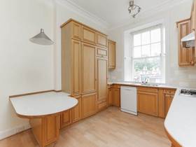 5 Bedroom Flat