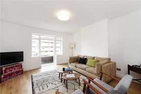 3 bedroom Flat for sale