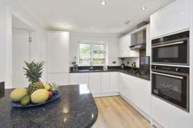 4&nbsp;Bedroom&nbsp;Detached