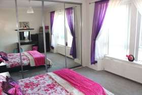 2 Bedroom Flat