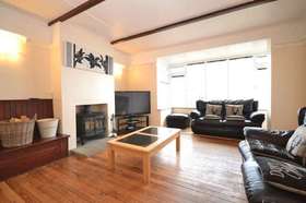 4&nbsp;Bedroom&nbsp;Semi-Detac...