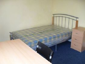 8 Bedroom House Shar...